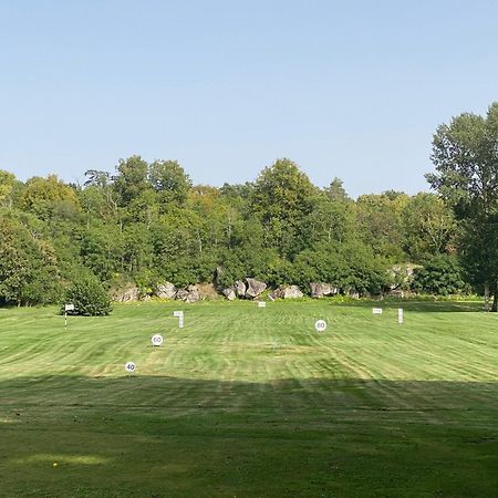 Chateau D'Augerville Golf & Spa Resort Exterior foto