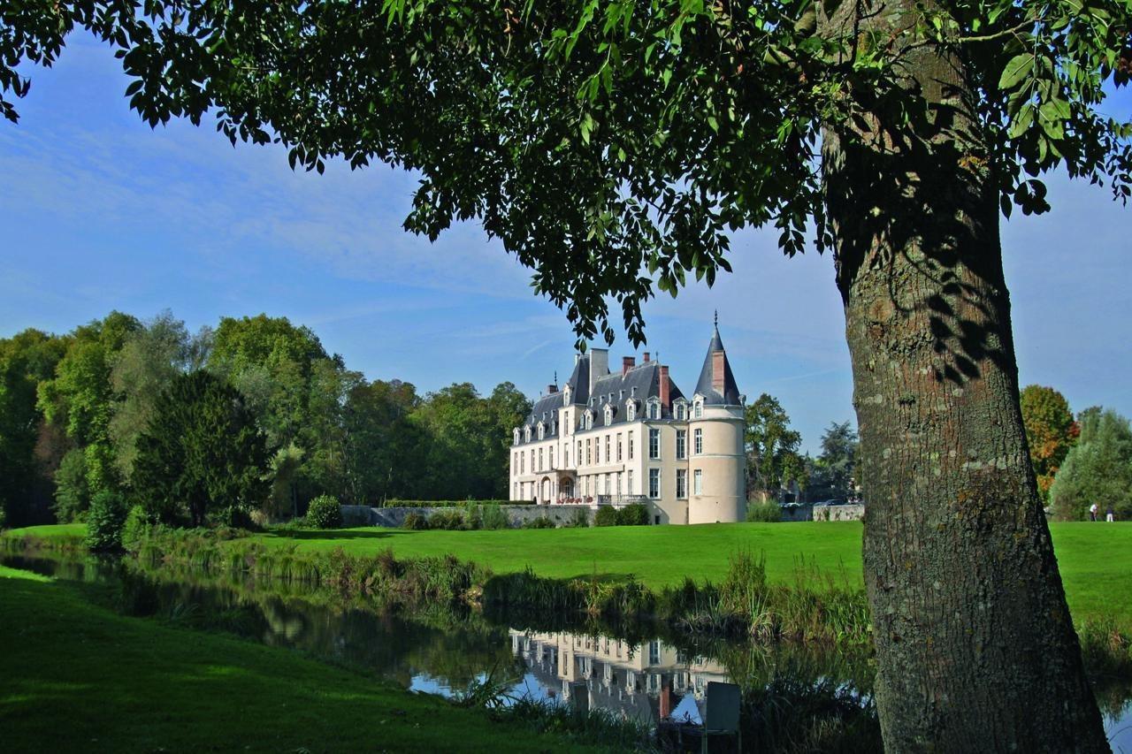 Chateau D'Augerville Golf & Spa Resort Augerville-la-Rivière Exterior foto