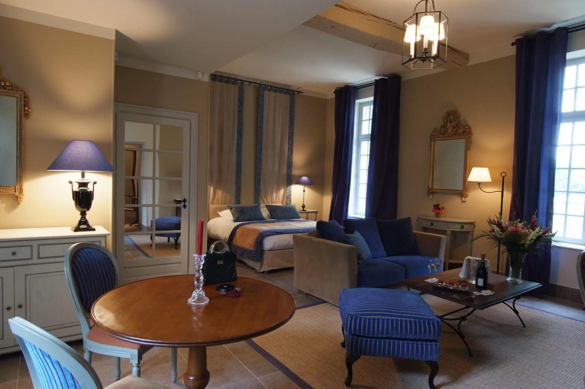 Chateau D'Augerville Golf & Spa Resort Augerville-la-Rivière Quarto foto