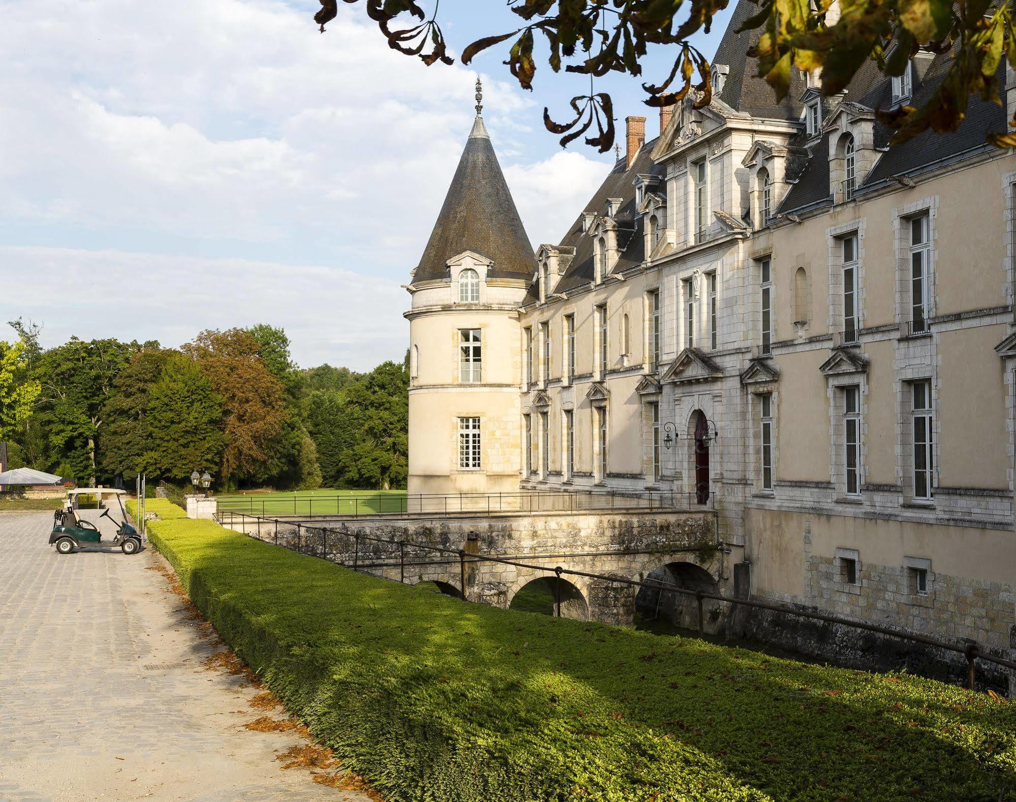 Chateau D'Augerville Golf & Spa Resort Augerville-la-Rivière Exterior foto